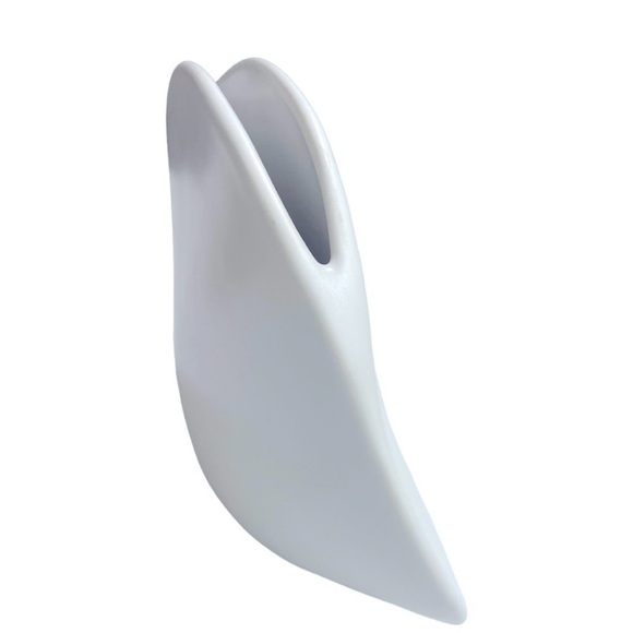 Kyohdoh Mid Century Modern Minimalist
Japan Yokkaichi Ikebana Vase - Picture 4 of 12